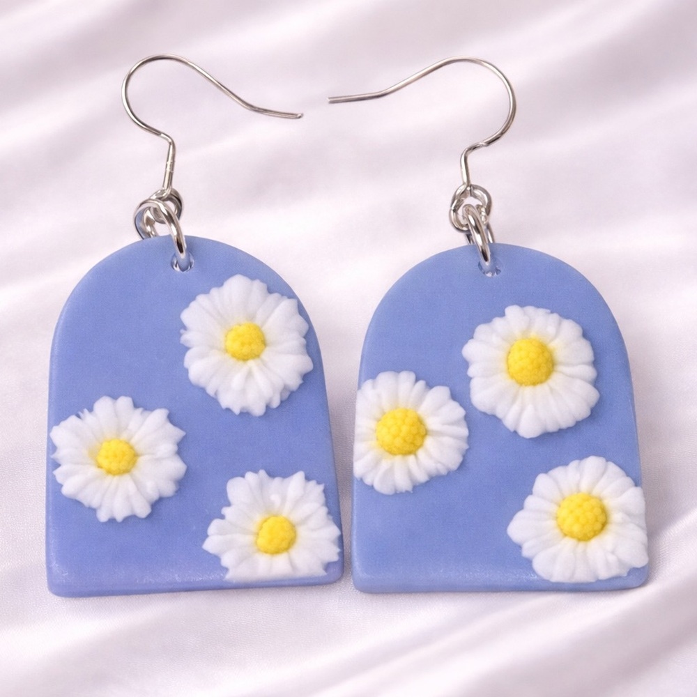 Handmade Polymer Clay earrings, Circular Arch with Flower, Light Steel Blue‎